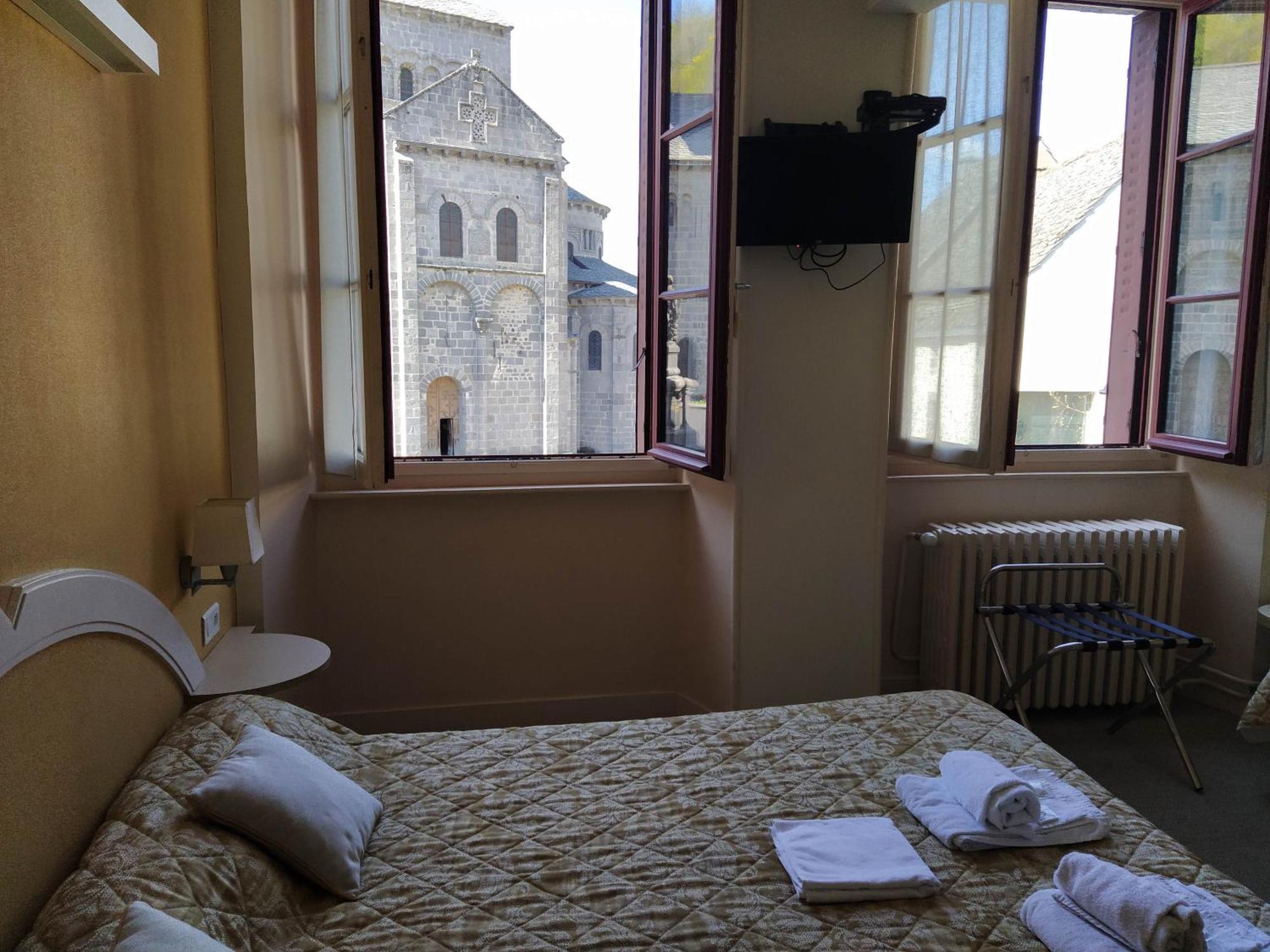 Restaurant Notre Dame Orcival