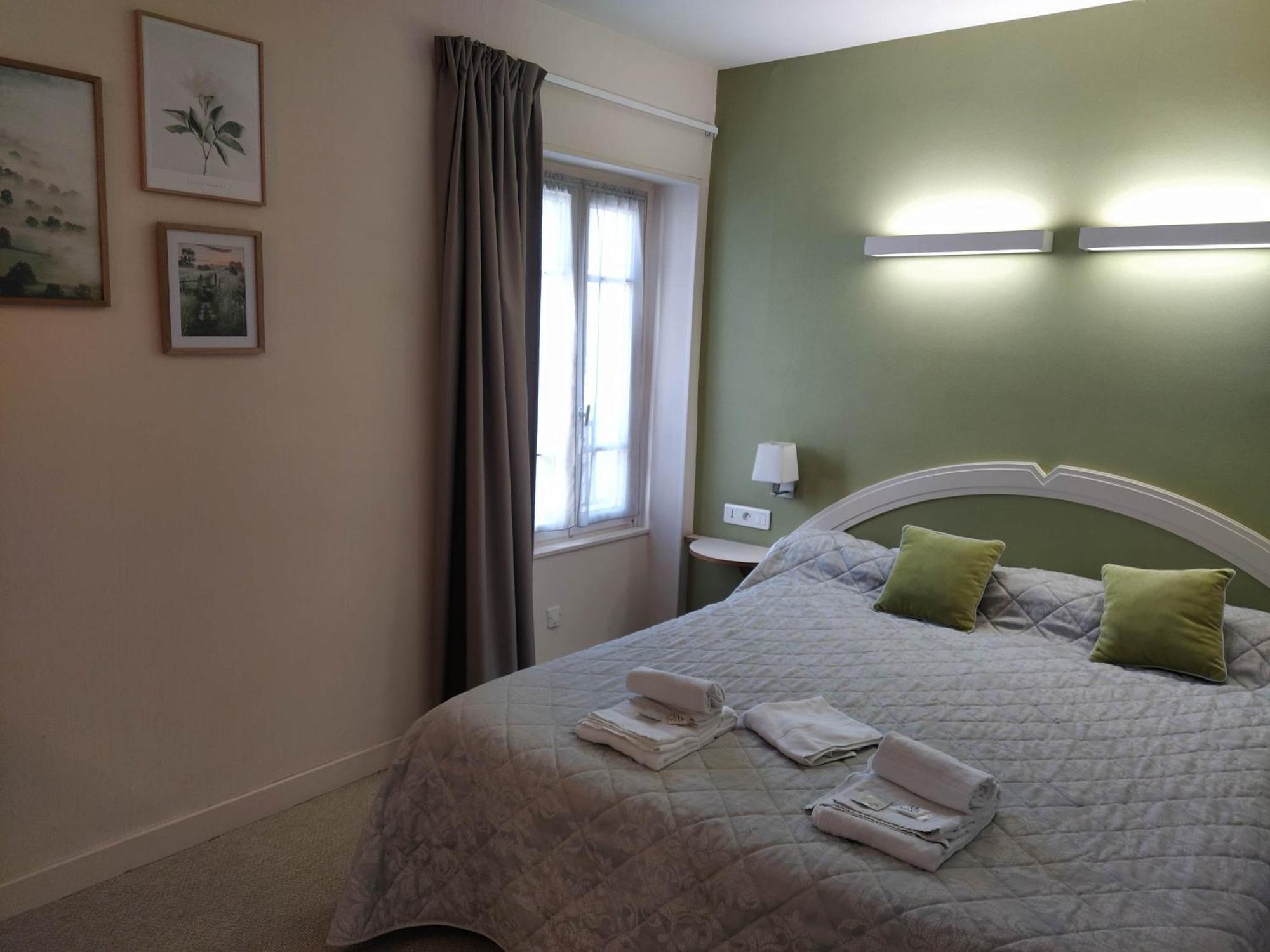 Restaurant Notre Dame Hotel 2*